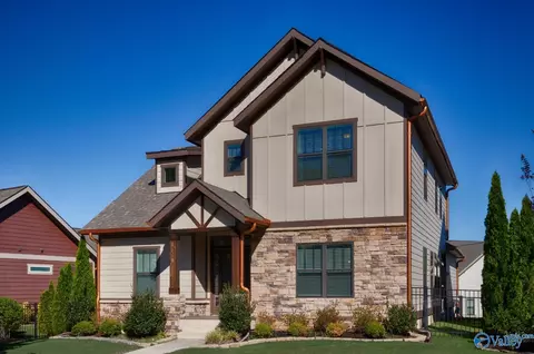 1508 Trek St, Huntsville, AL 35811