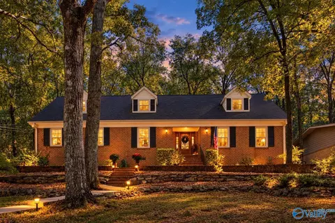 4023 Piedmont Dr, Huntsville, AL 35802