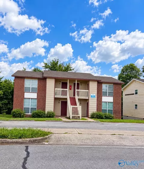 2225 Jonathan Dr, Huntsville, AL 35810