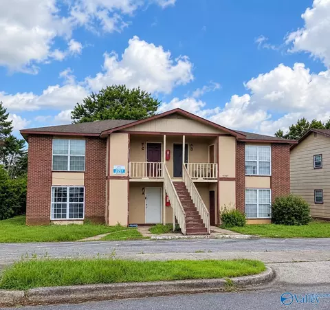 2217 Jonathan Dr, Huntsville, AL 35810