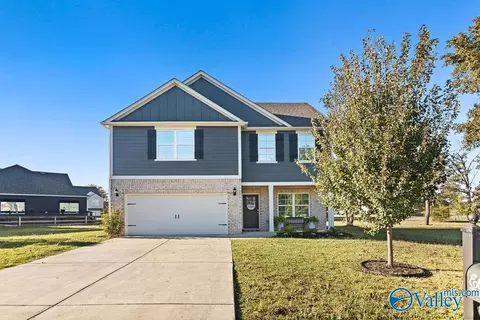 109 Waterford Pl, Gadsden, AL 35904