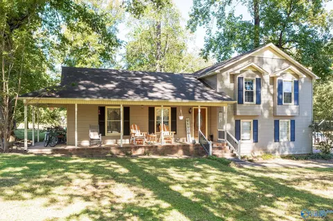 277 Stacey Ln, Rogersville, AL 35652