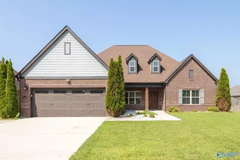 17024 Obsidian Cir, Athens, AL 35613
