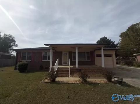 1113 Taylor Rd, Glencoe, AL 35905