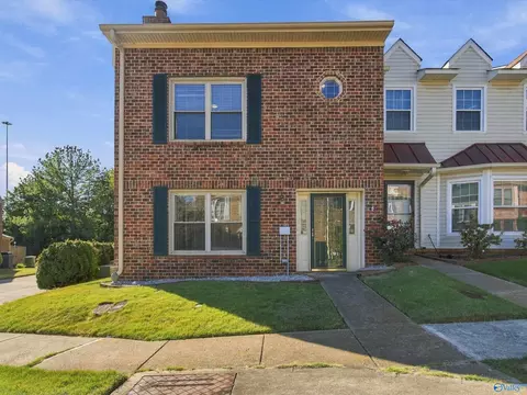 6737 Steeplechase Dr, Huntsville, AL 35806