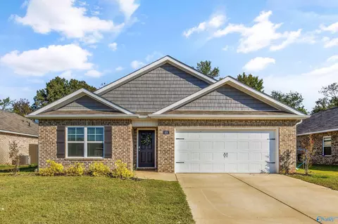 406 Jackson Point Cir, Huntsville, AL 35811