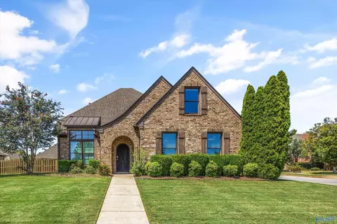 37 Maple Grove Blvd, Huntsville, AL 35824