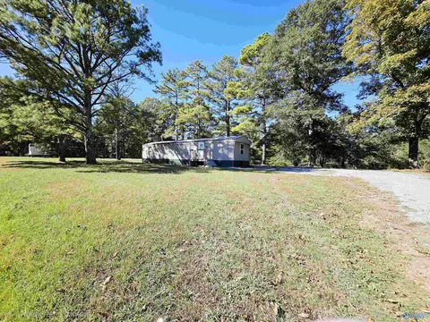 Exterior - 284 County Road 282, Trinity, AL 35673 photo 6 of 6