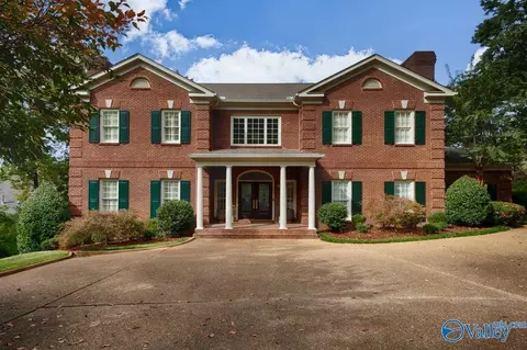 721 Mullins Hill Cir, Huntsville, AL 35802