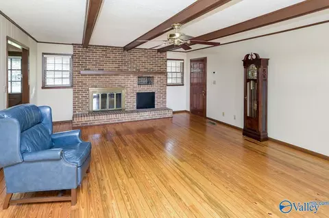 Living - 278 John Johnson Rd, Trinity, AL 35673 photo 2 of 3