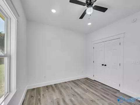 Bedroom - 191 Morgan Ln, Section, AL 35771 photo 5 of 6