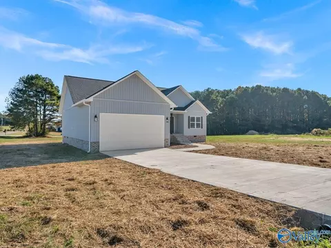 Exterior - 191 Morgan Ln, Section, AL 35771 photo 4 of 6