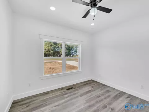Bedroom - 191 Morgan Ln, Section, AL 35771 photo 6 of 6
