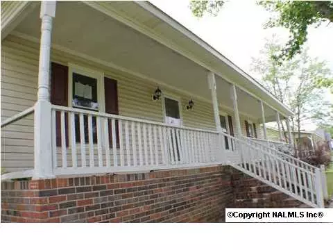 4 Mountain Brook Dr, Trinity, AL 35673 photo 3