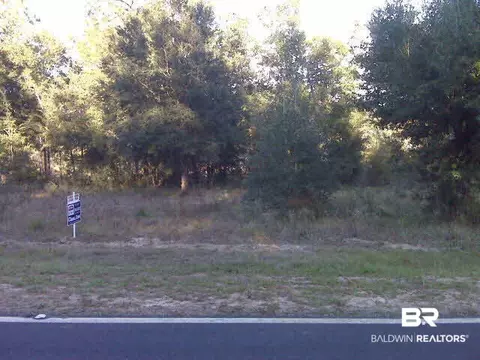 9488 Neumann Dr, Elberta, AL 36530 photo 3