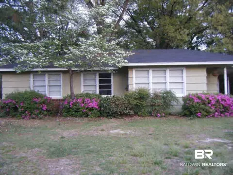 910 E David Langan Dr, Mobile, AL 36608 photo 1