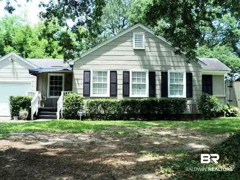 154 Park Dr, Mobile, AL 36606 photo 1