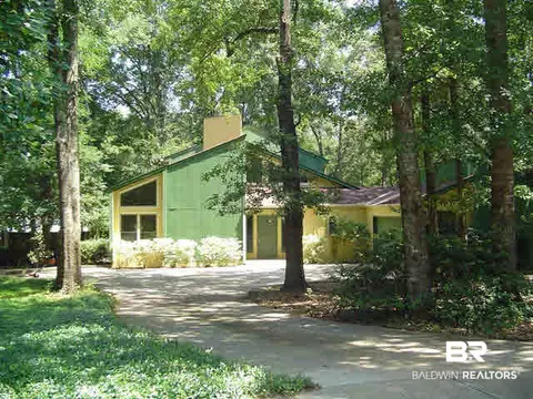 1901 Oakleaf Ct, Mobile, AL 36609 photo 1