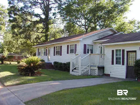 201 Geronimo St, Chickasaw, AL 36611 photo 1