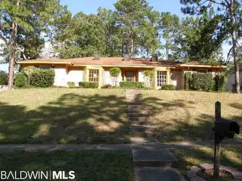 820 Ingleside Dr, Mobile, AL 36608 photo 1