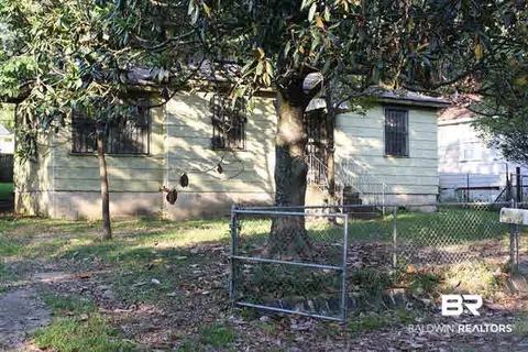 5204 S Azalea Cir, Mobile, AL 36608 photo 1