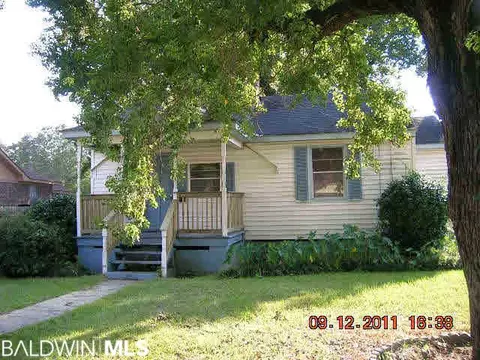 2009 Diggs Ave, Mobile, AL 36617 photo 1