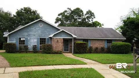 2267 Christopher Dr, Mobile, AL 36609 photo 1