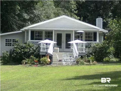 2206 Riverside Dr, Mobile, AL 36605 photo 1
