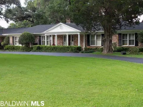 301 Durham Dr, Mobile, AL 36606 photo 1