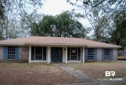 1509 E Deerwood Dr, Mobile, AL 36618 photo 1