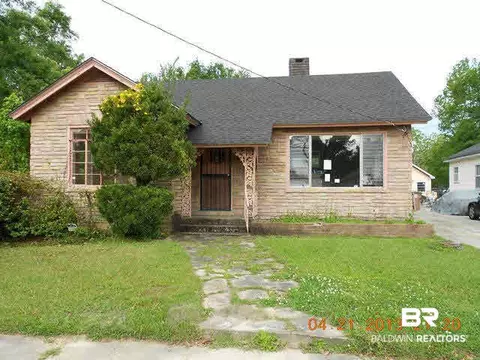 610 Cherokee St, Mobile, AL 36606 photo 1