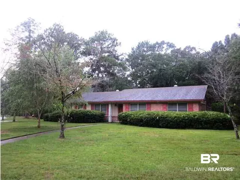 5901 Woodvale Dr, Mobile, AL 36608 photo 1