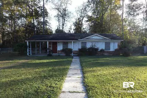 110 Fairview Cir, Brewton, AL 36426 photo 1