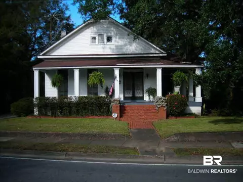 2162 Dauphin St, Mobile, AL 36606 photo 1