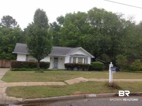 5304 Wilhelm Dr, Mobile, AL 36618 photo 1