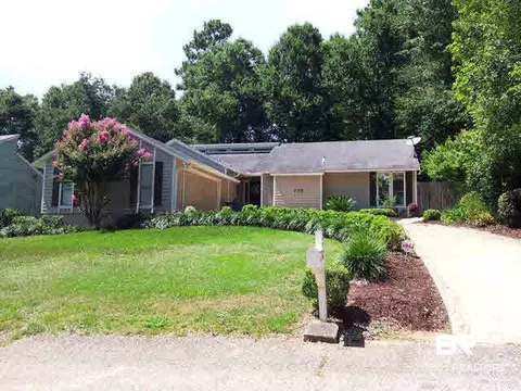 105 E Avon Cir, Daphne, AL 36526 photo 1