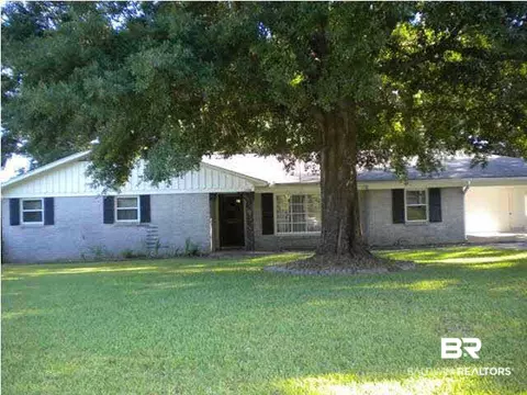 1550 Crestview Dr, Mobile, AL 36693 photo 1
