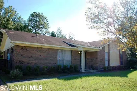 5213 Mickey Dr, Mobile, AL 36618 photo 1