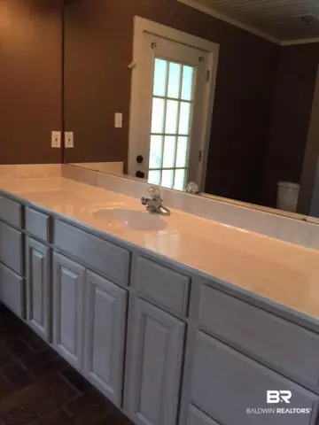 3951 E Audubon Dr, Mobile, AL 36619 photo 4