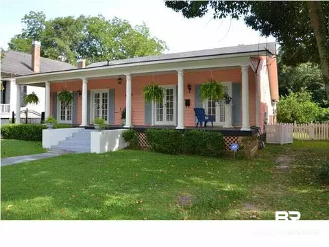 2014 Dauphin St, Mobile, AL 36606 photo 1