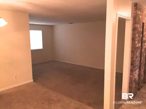 5421 Malcolm Dr, Mobile, AL 36693 photo 2