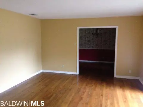 1035 W St Moritz Dr, Mobile, AL 36608 photo 3