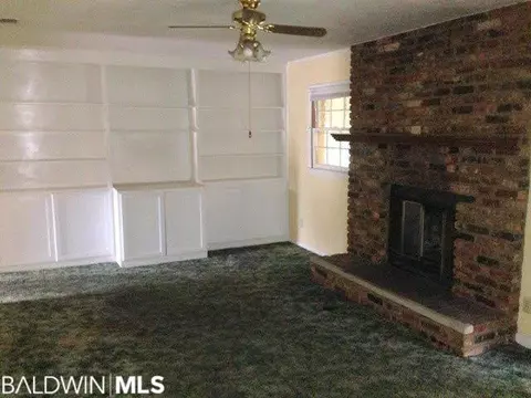 1035 W St Moritz Dr, Mobile, AL 36608 photo 2