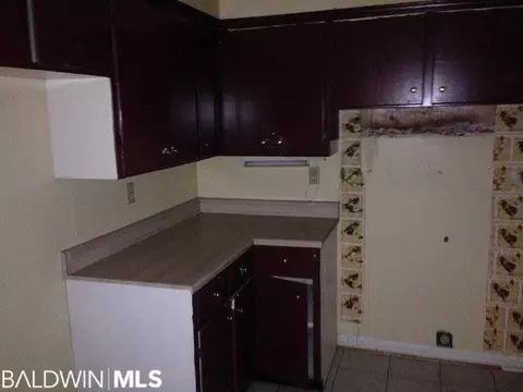 1035 W St Moritz Dr, Mobile, AL 36608 photo 8