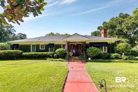2557 S Durham Dr, Mobile, AL 36606 photo 1