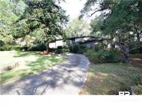 231 Suzanne Cir, Mobile, AL 36608 photo 1