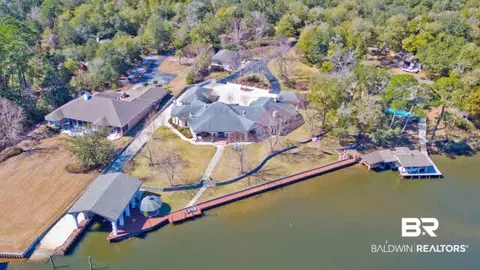 9256 Neumann Dr, Elberta, AL 36530 photo 2