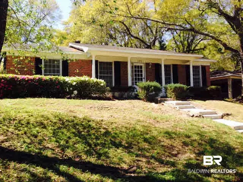 572 Markham Dr, Mobile, AL 36609 photo 1
