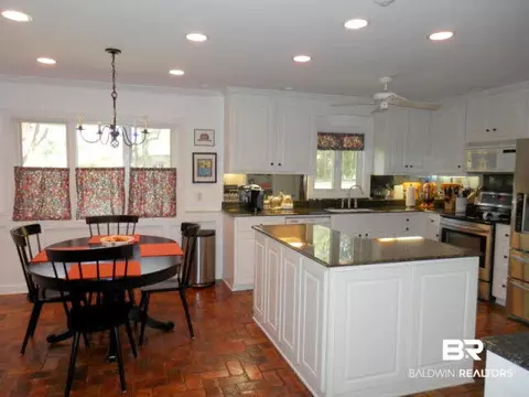 4451 Suzanne Cir, Mobile, AL 36608 photo 6
