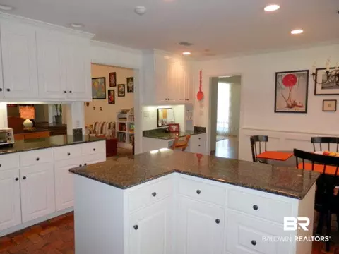 4451 Suzanne Cir, Mobile, AL 36608 photo 7